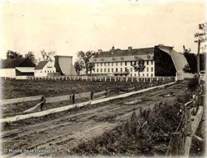 Le domaine de Maizerets au début du 20e siècle (Le Domaine Maizerets, Québec, 1923 Musée de la civilisation, fonds d'archives du Séminaire de Québec, Ph1996-0258)
