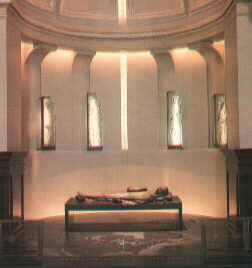 Tombeau dans la cathdrale
