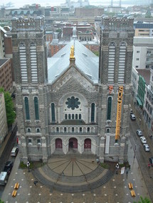 L`église St-Roch dns la Basse-Ville de Québec vue du haut des airs L`église St-Roch dns la Basse-Ville de Québec vue du haut des airs