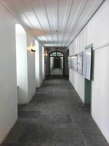Corridor de l'Aile des parloirs du Vieux Séminaire de Québec Corridor de l'Aile des parloirs du Vieux Séminaire de Québec